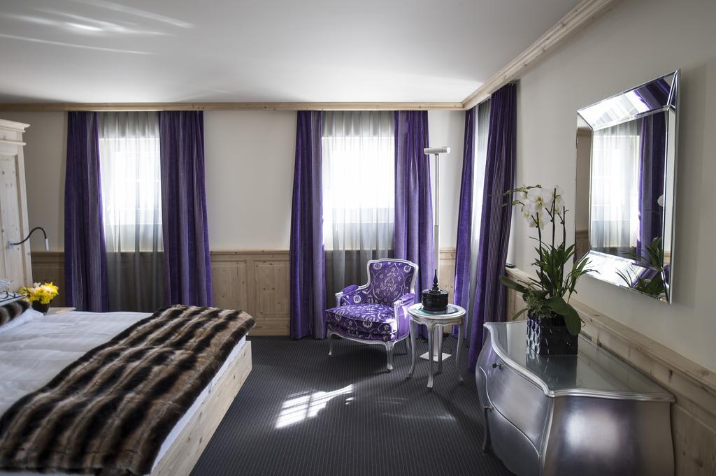 Hotel Weiss Kreuz Malans Phòng bức ảnh